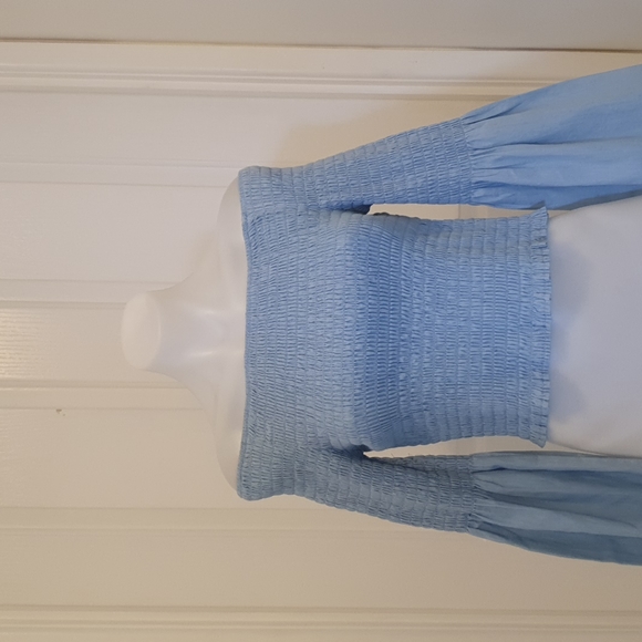 Dotti Tops - Dotti Shell fabric 100% cotton light blue with bell sleeves Absolutely gorgeous
